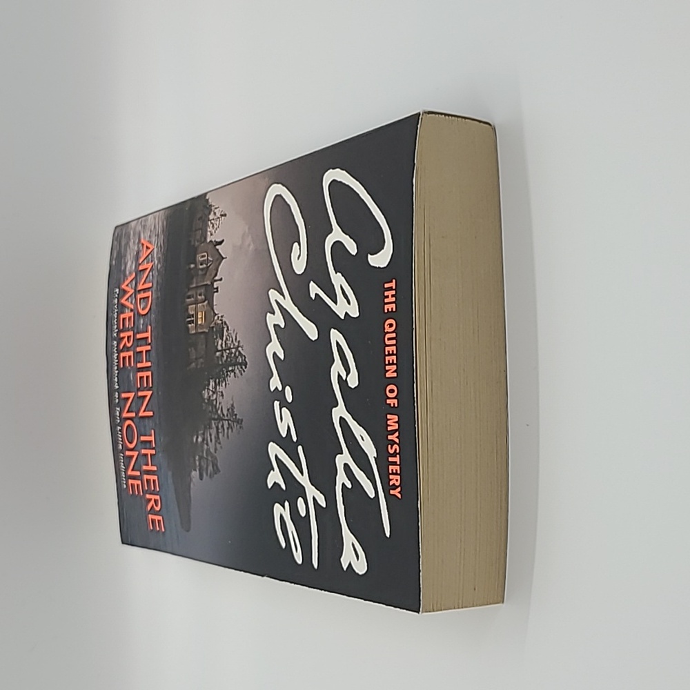 SOLD Agatha Christie 'And Then There Were None. NWT - Picture 5 of 6